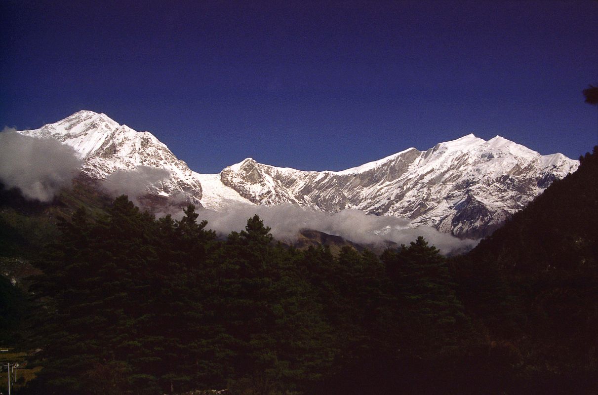 406 Dhaulagiri to Tukuche Peak Early Morning From Lete �Next morning Noyelle woke us early: 
